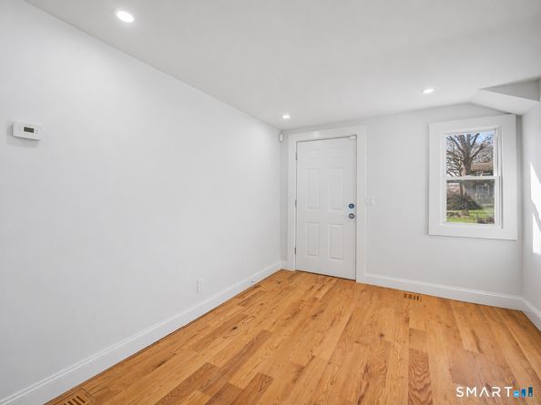 306 Saunders Avenue, Bridgeport CT 06606