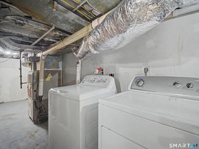 306 Saunders Avenue, Bridgeport CT 06606