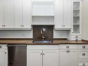 50 Stone Ridge Way 2A, Fairfield CT 06824