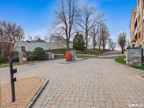 50 Stone Ridge Way 2A, Fairfield CT 06824