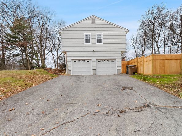 5 Nyselius Place, Stamford CT 06905