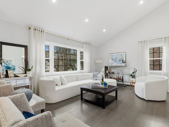 5 Nyselius Place, Stamford CT 06905