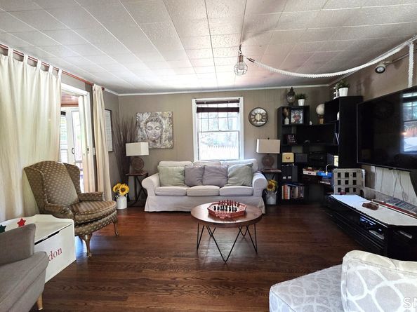 28 Elberta Avenue, Trumbull CT 06611