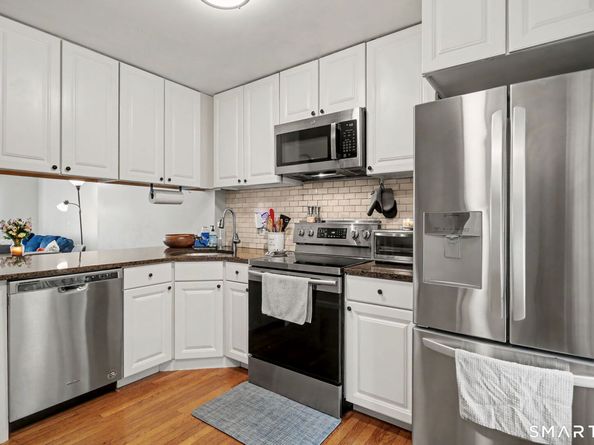 186 Stillwater Avenue 137, Stamford CT 06902