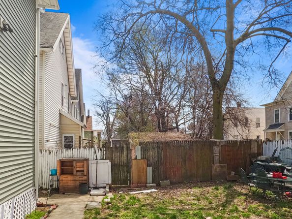 1169 Iranistan Avenue, Bridgeport CT 06605