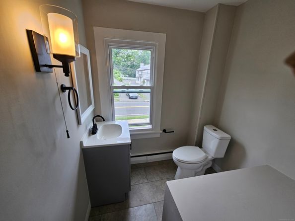 24 Lake Avenue, Danbury CT 06810