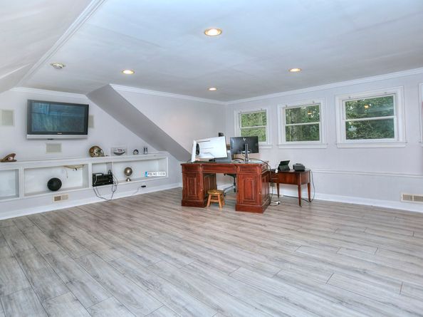43 Burr Farms Road, Westport CT 06880