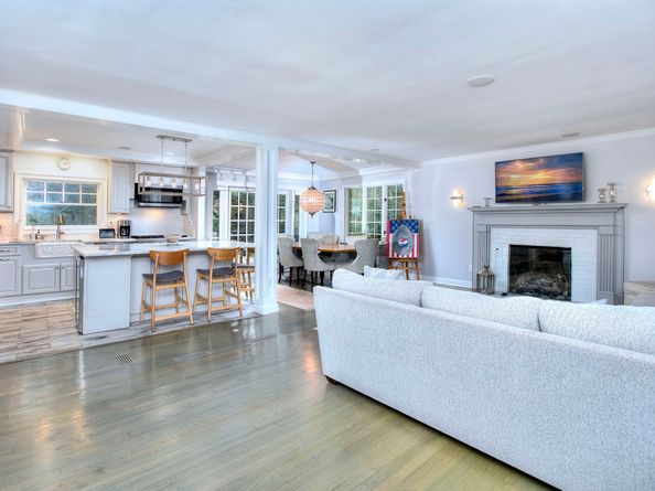 43 Burr Farms Road, Westport CT 06880