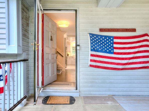 43 Burr Farms Road, Westport CT 06880