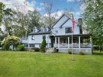 43 Burr Farms Road