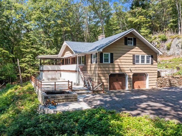 125 Buck Hill Road, Easton CT 06612