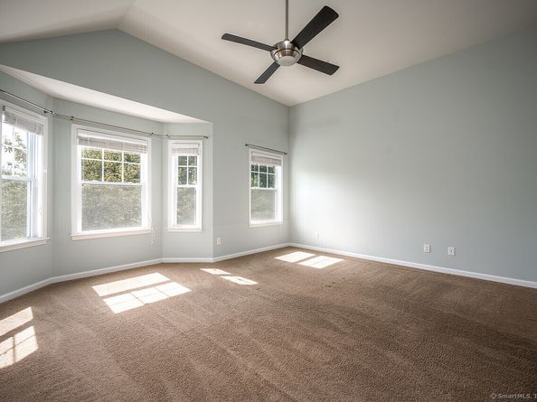18 Penny Lane 18, Bethel CT 06801