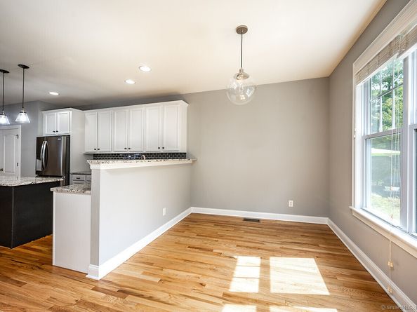 18 Penny Lane 18, Bethel CT 06801
