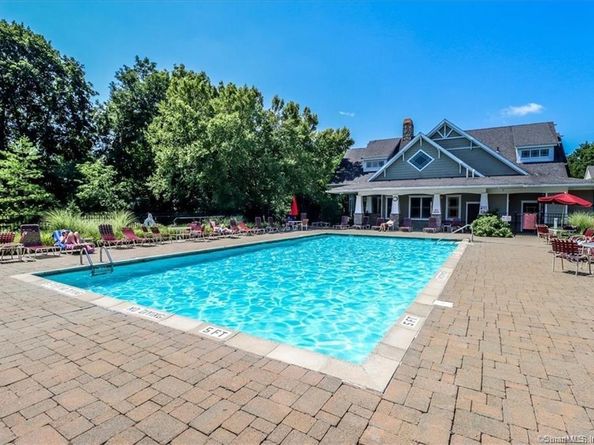 18 Penny Lane 18, Bethel CT 06801