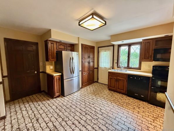 91 Stadley Rough Road, Danbury CT 06811