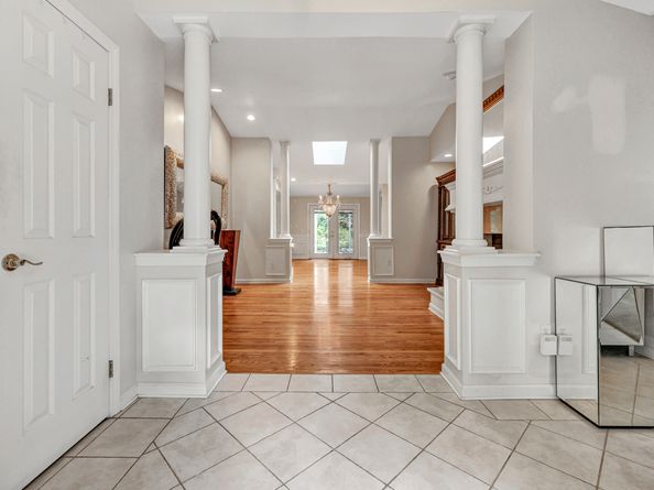 6 Daybreak Lane, Shelton CT 06484