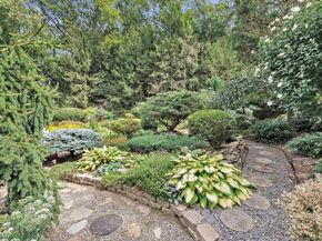 6 Daybreak Lane, Shelton CT 06484