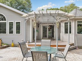 6 Daybreak Lane, Shelton CT 06484