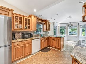 6 Daybreak Lane, Shelton CT 06484