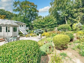 6 Daybreak Lane, Shelton CT 06484