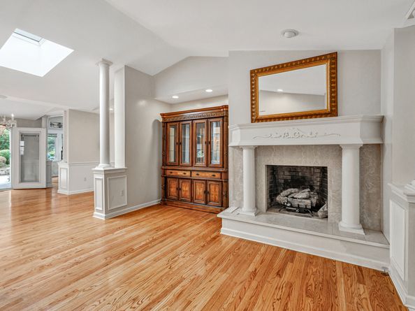 6 Daybreak Lane, Shelton CT 06484