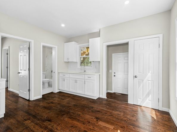 354 Beechmont Avenue, Bridgeport CT 06606