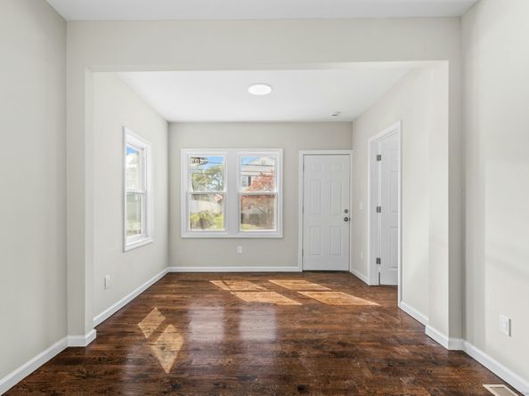 354 Beechmont Avenue, Bridgeport CT 06606