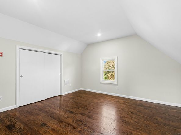 354 Beechmont Avenue, Bridgeport CT 06606