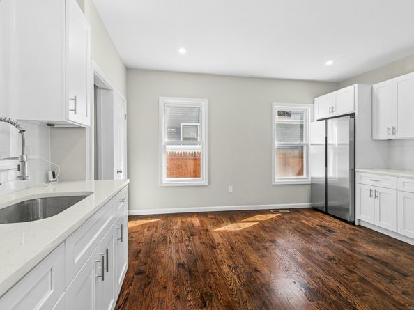 354 Beechmont Avenue, Bridgeport CT 06606