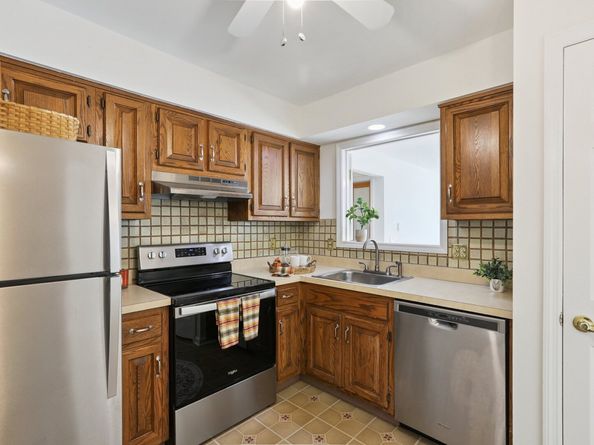 55 Mill Plain Road 3217, Danbury CT 06811