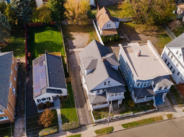 73 Pixlee Place, Bridgeport CT 06610