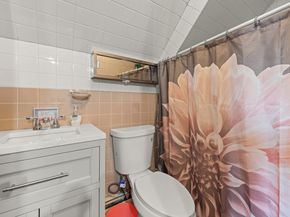 73 Pixlee Place, Bridgeport CT 06610