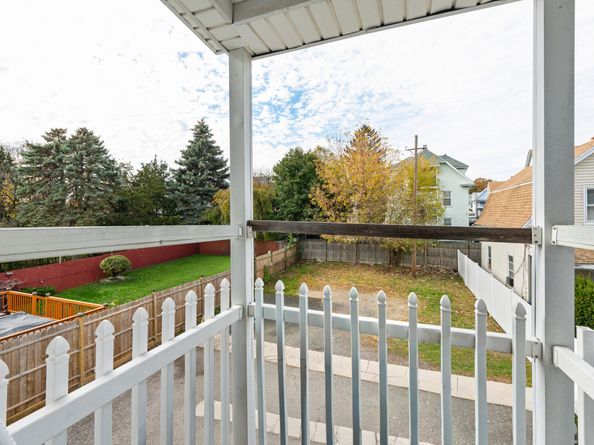 73 Pixlee Place, Bridgeport CT 06610