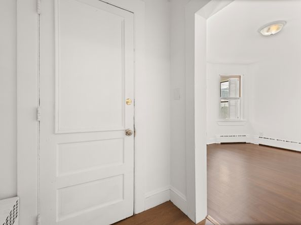 73 Pixlee Place, Bridgeport CT 06610