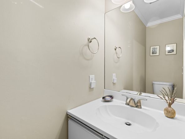 48 Randall Avenue APT 3, Stamford CT 06905