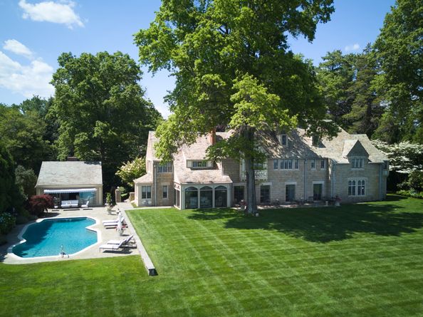 Undisclosed Address #24130997, Westport CT 06880