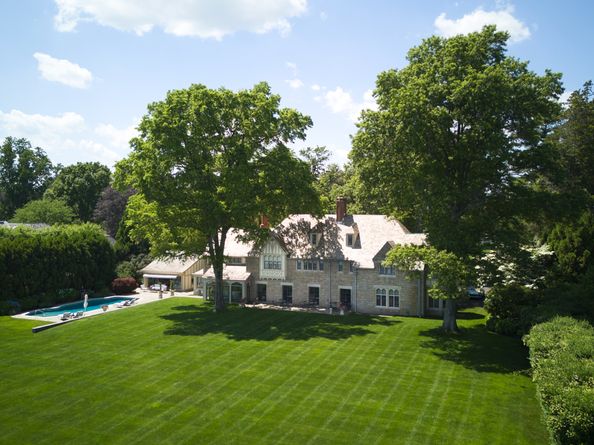Undisclosed Address #24130997, Westport CT 06880