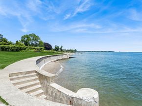 Undisclosed Address #24130997, Westport CT 06880