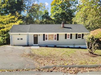 3 Horseshoe Drive