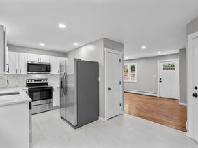 3 Horseshoe Drive, Danbury CT 06811