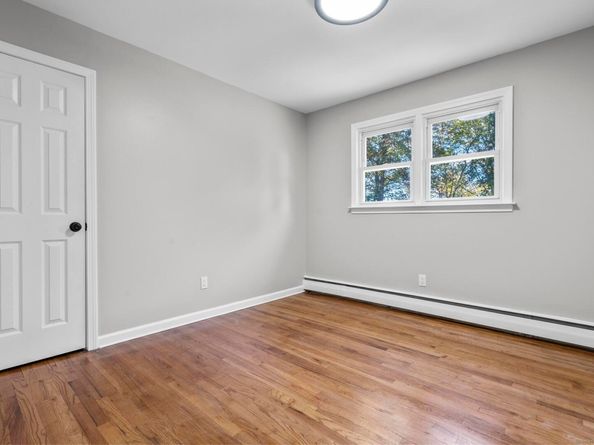 3 Horseshoe Drive, Danbury CT 06811