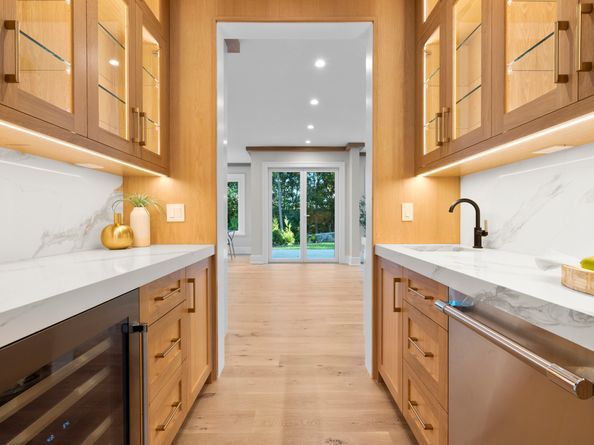 72 Old Kings Highway S, Darien CT 06820