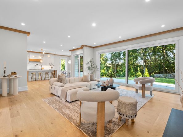 72 Old Kings Highway S, Darien CT 06820