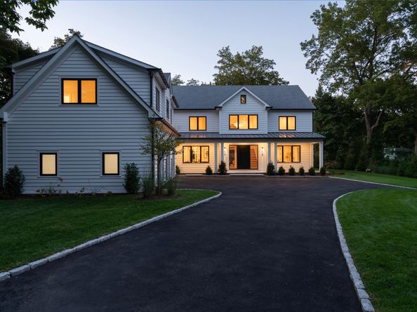 72 Old Kings Highway S, Darien CT 06820