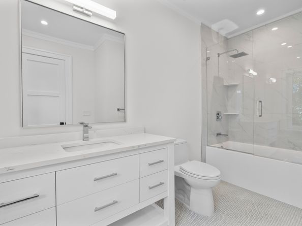 72 Old Kings Highway S, Darien CT 06820