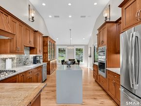 14 Saw Mill Road, Weston CT 06883