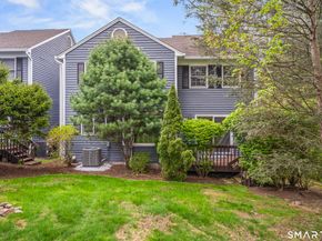 3845 Park Avenue 18, Fairfield CT 06825