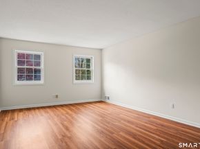 3845 Park Avenue 18, Fairfield CT 06825