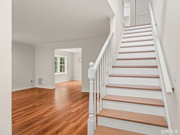 3845 Park Avenue 18, Fairfield CT 06825