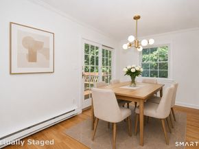 33 E Hills Drive 33, New Canaan CT 06840